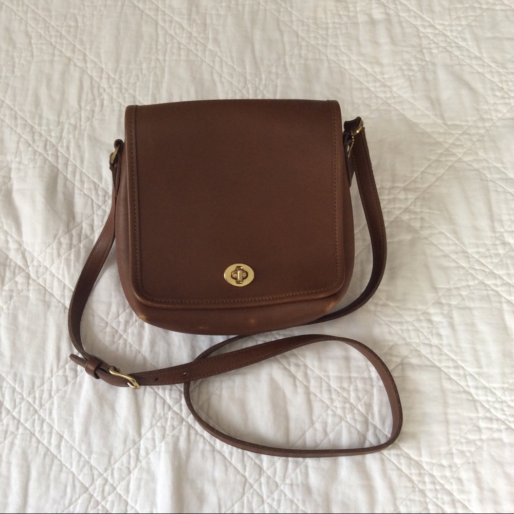 Coach || vintage square crossbody